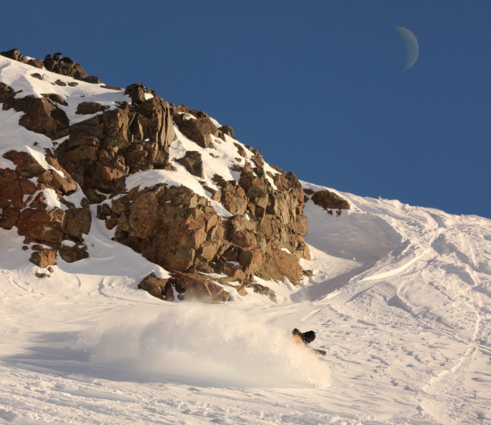 Snowboard en nieve profunda